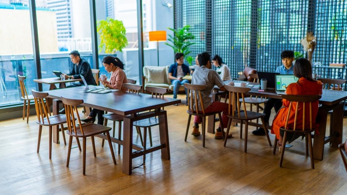 What Factors Allow For A Flexible Work Environment? - Unconventional Workspaces - Stylework Blogs